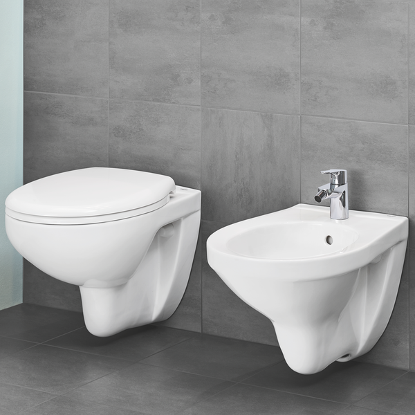 Унитаз подвесной Grohe Bau Ceramic 39351000 белый, безободковый, с крышкой микролифт